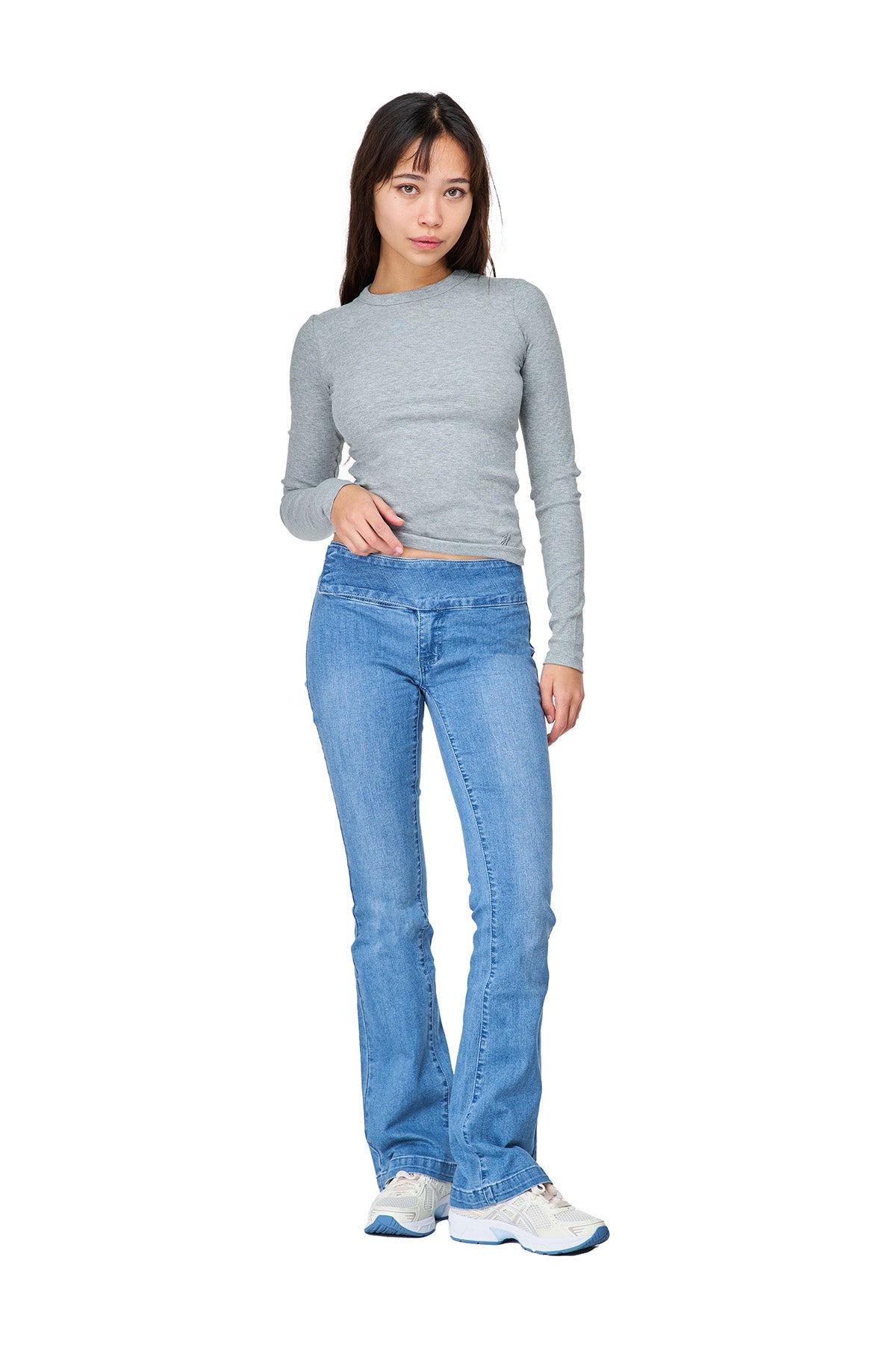 Pia - Low Rise Flared Jeans