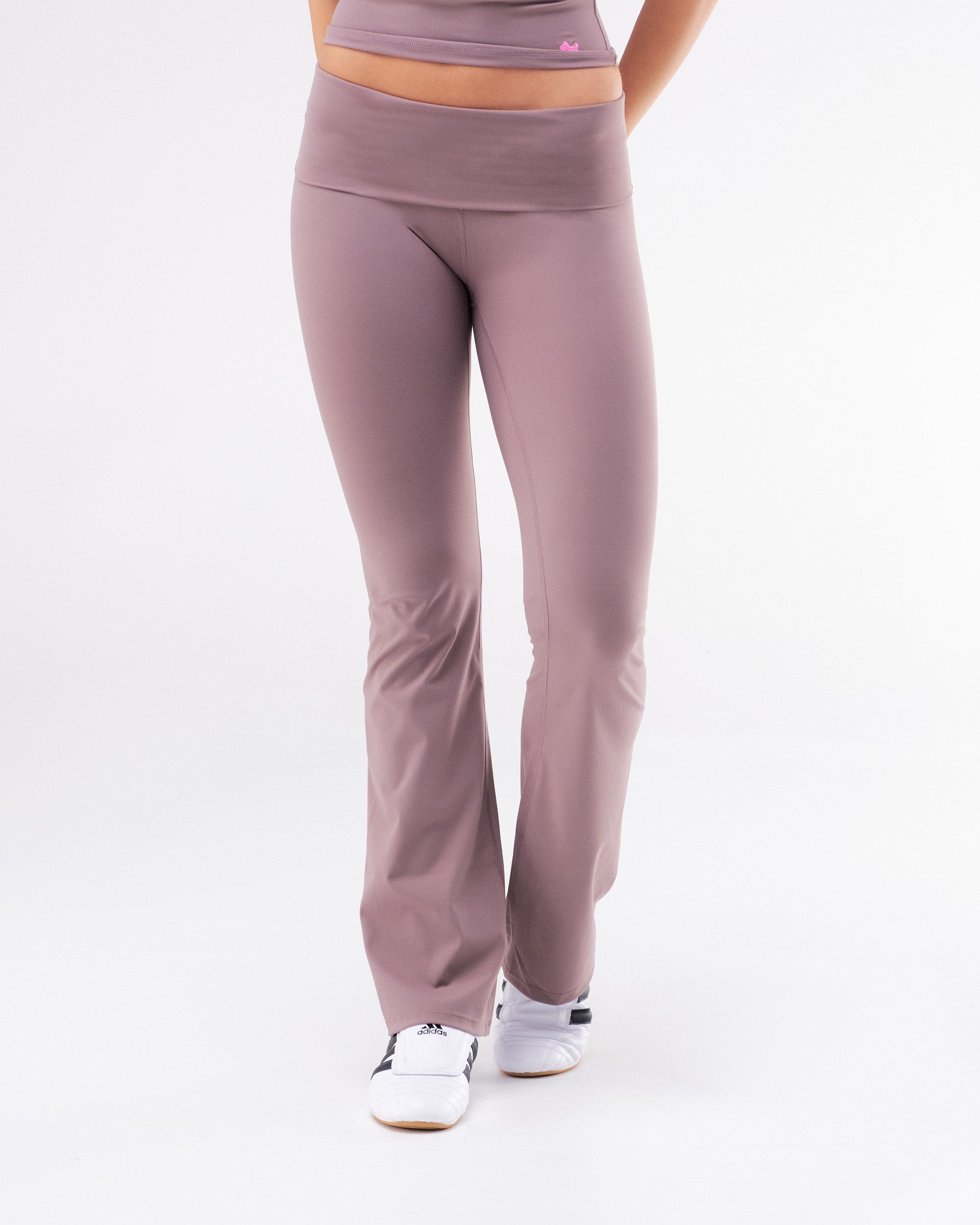 Ollie - Fitted Wide-Leg Pants with Fold-over Waistband