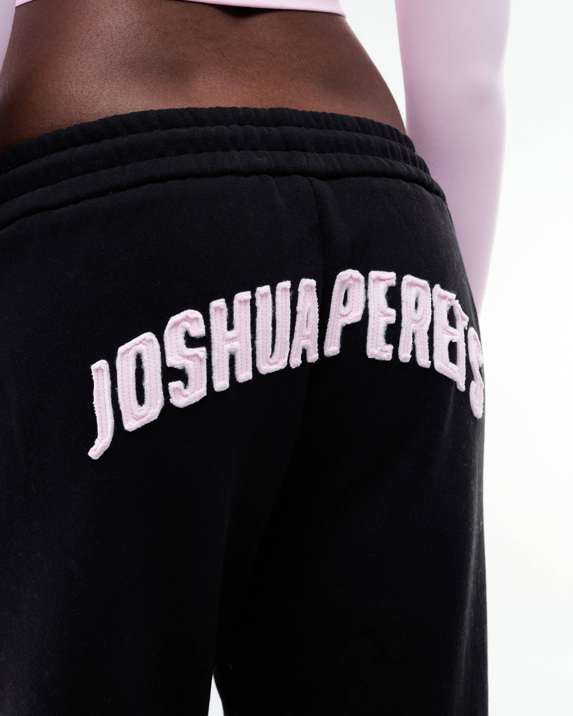 Nona - Semi-Fitted Sweatpants