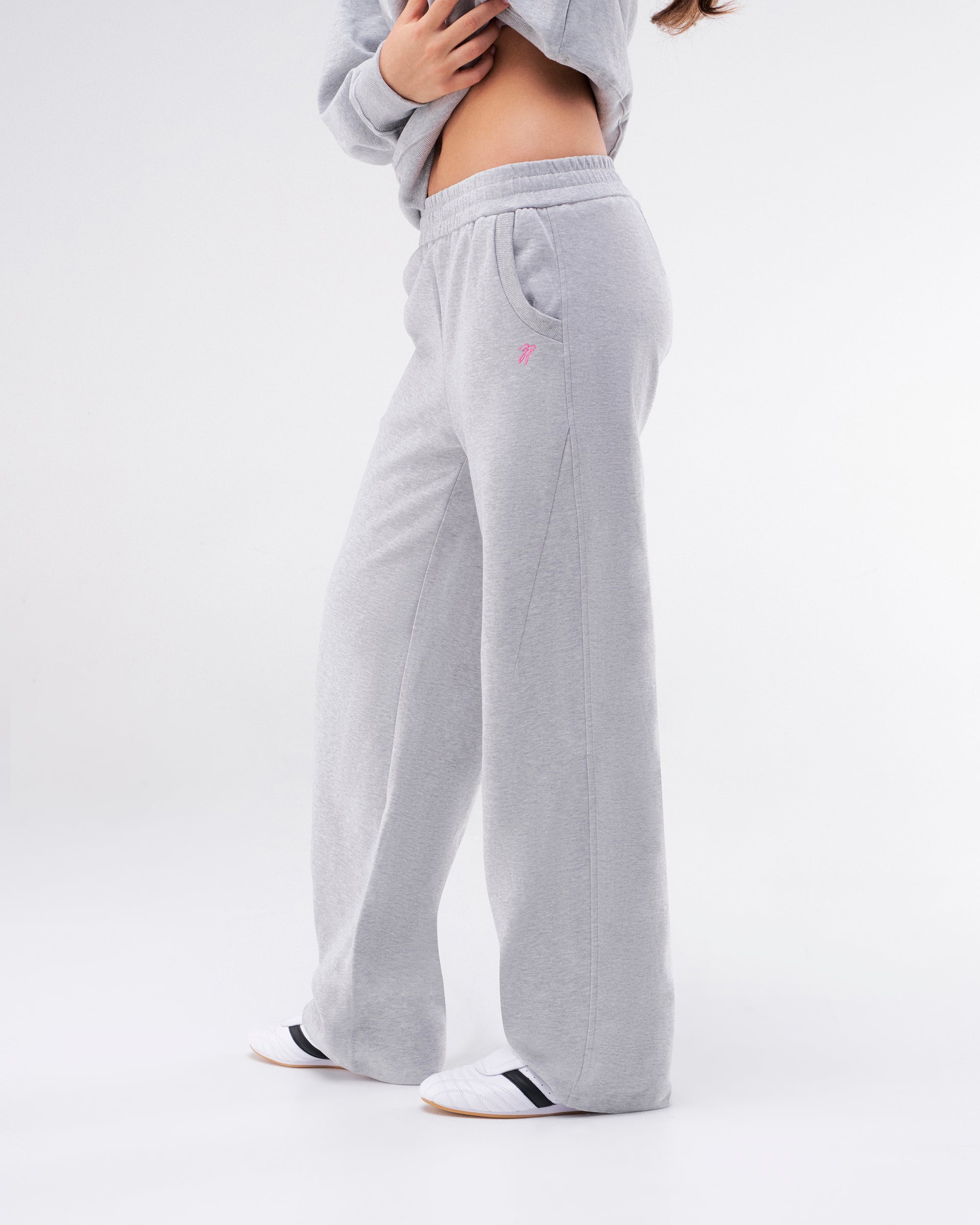 Olo - Oversized Barrel Pants