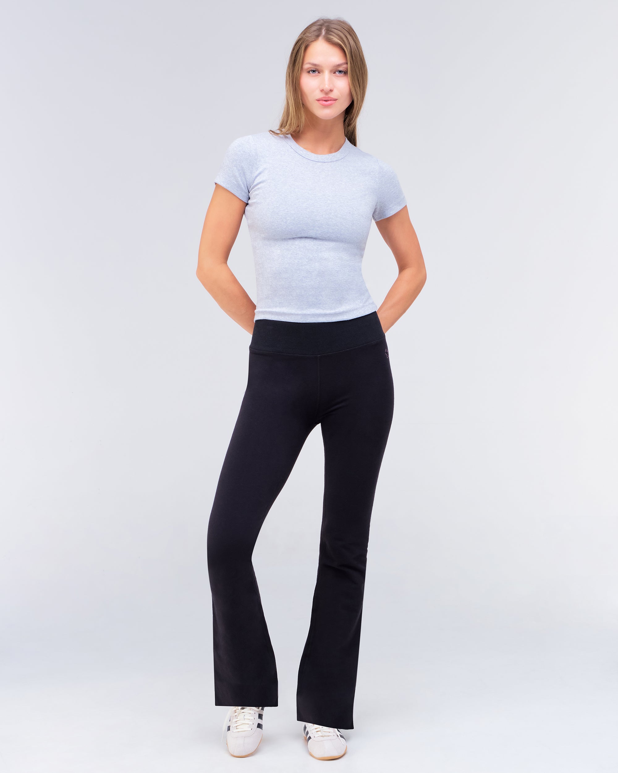 Eileen - Fitted Crew Neck Tee