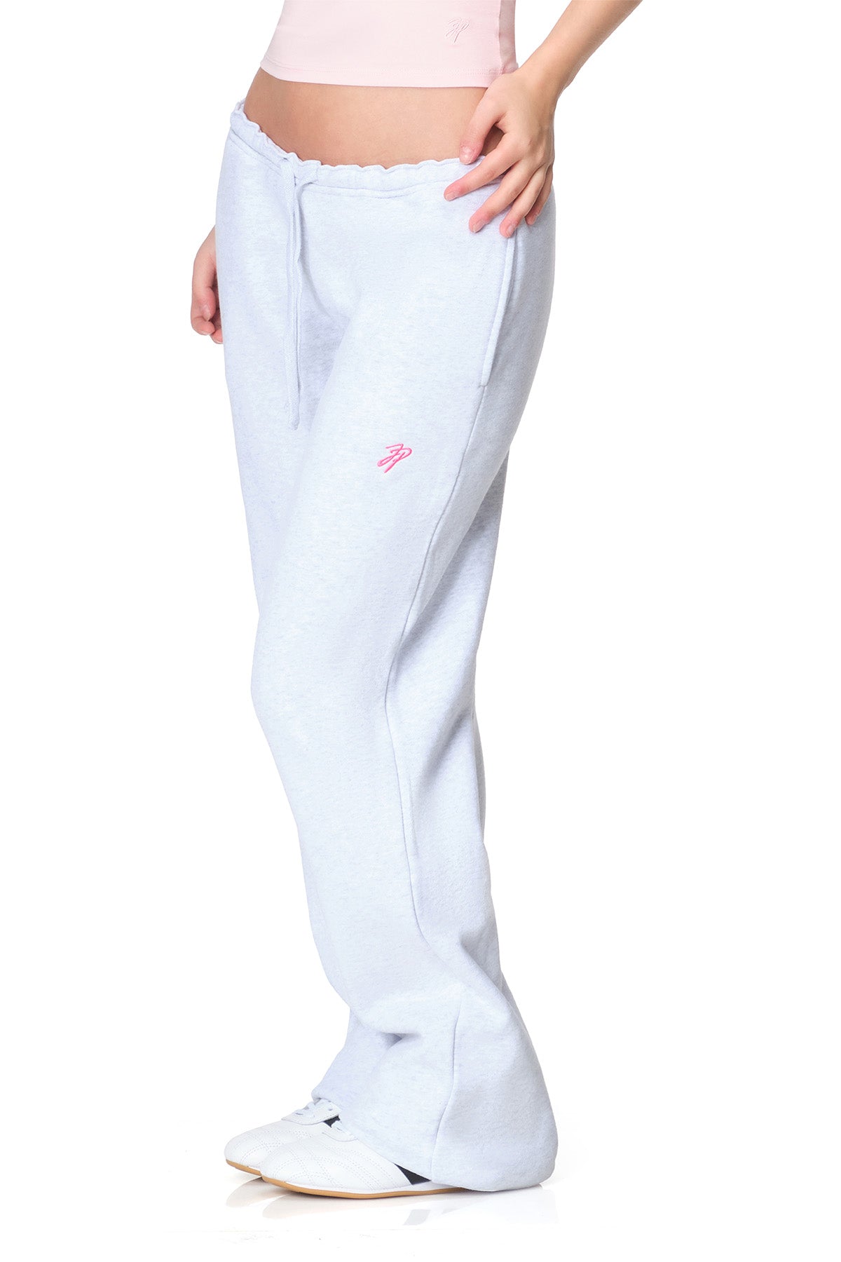 Gia - Relaxed-Fit Low-Rise Flared Sweatpants