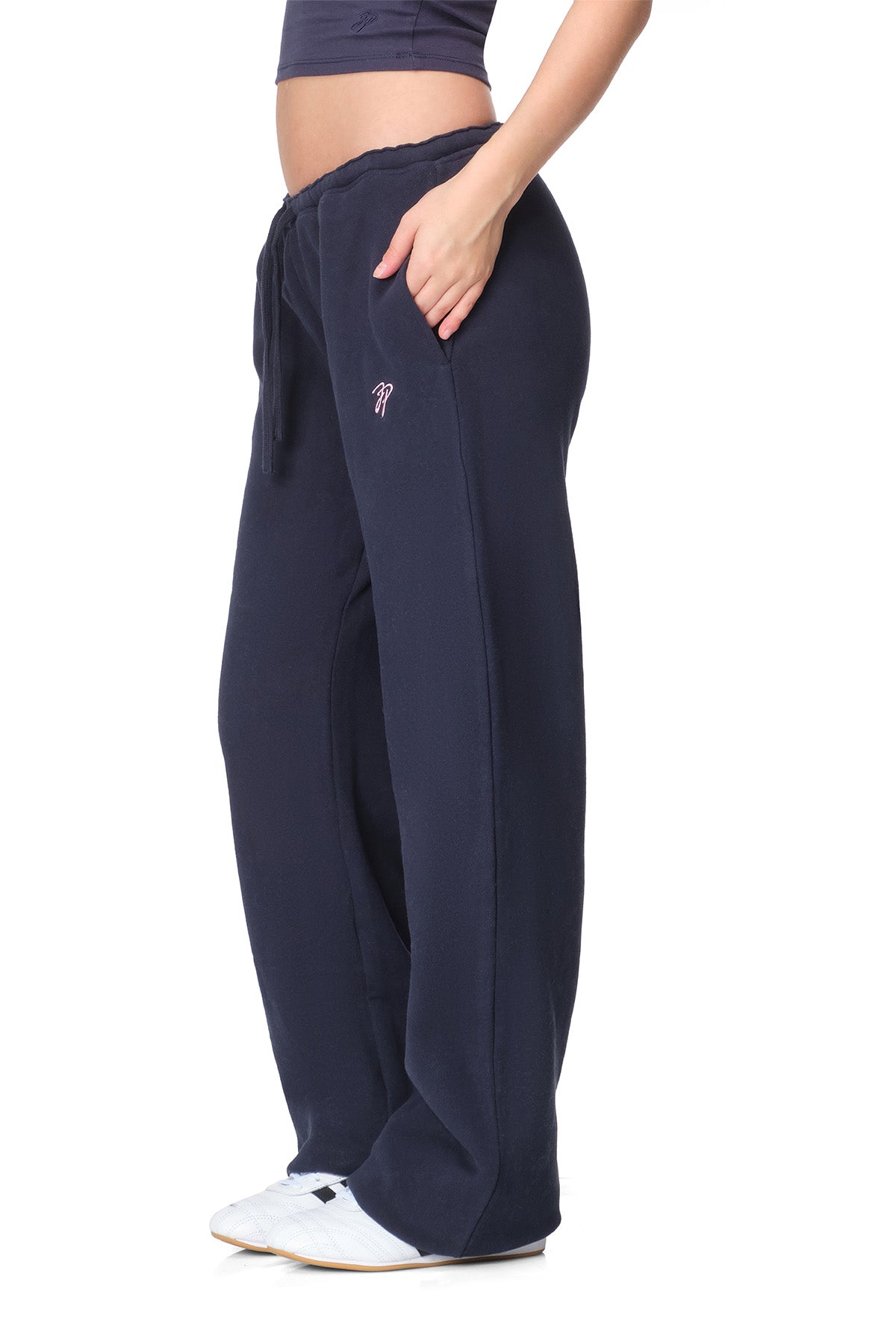 Gia - Relaxed-Fit Low-Rise Flared Sweatpants