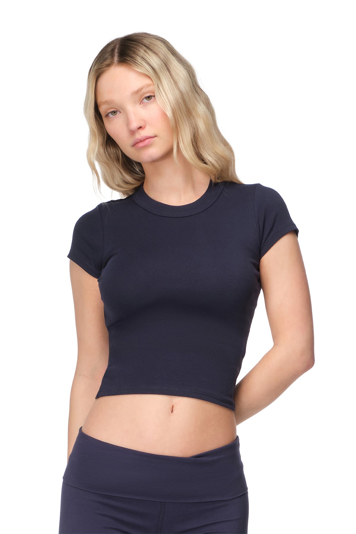 Daisy - Fitted Crew Neck Tee