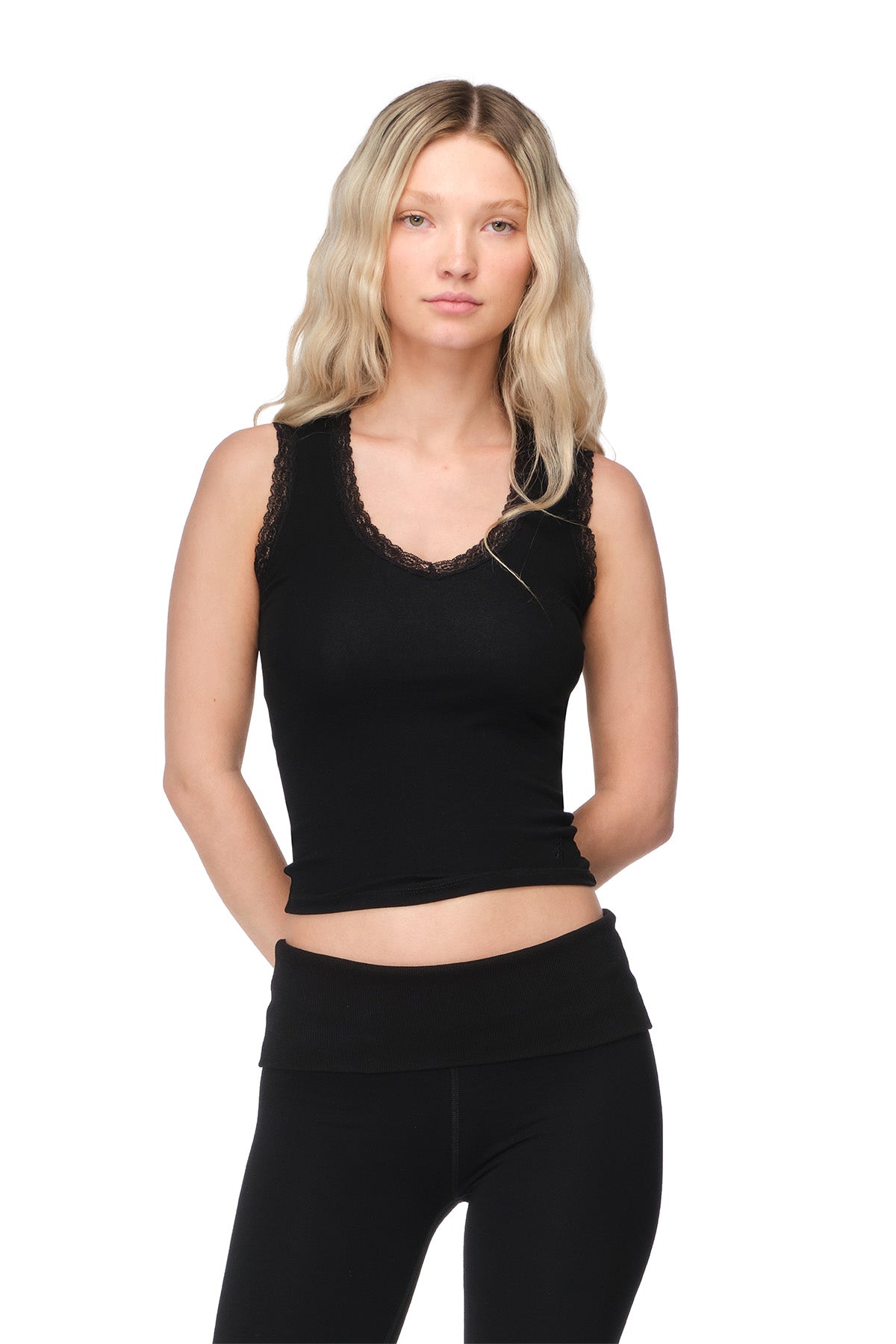 Karla - Fitted V-Neck Sleeveless Top