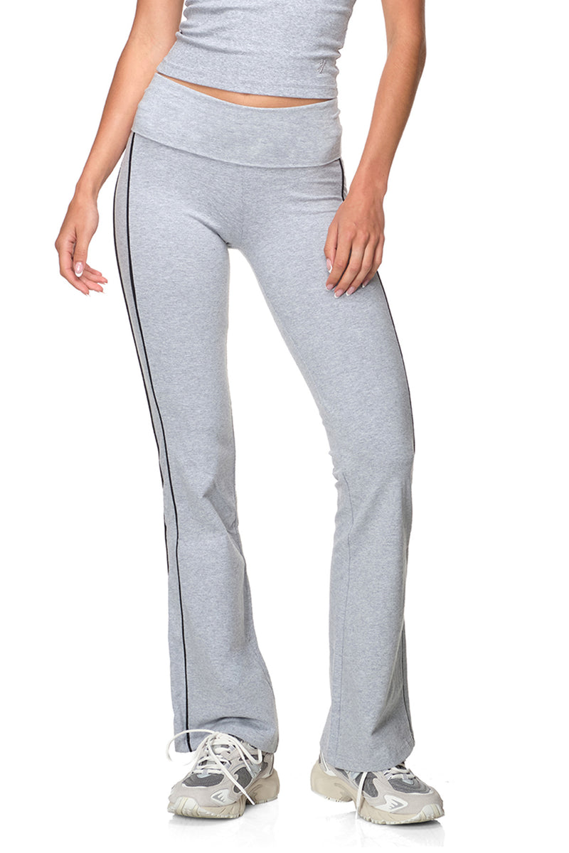 Zelda - Fitted Flare Pants with Fold-over Waistband