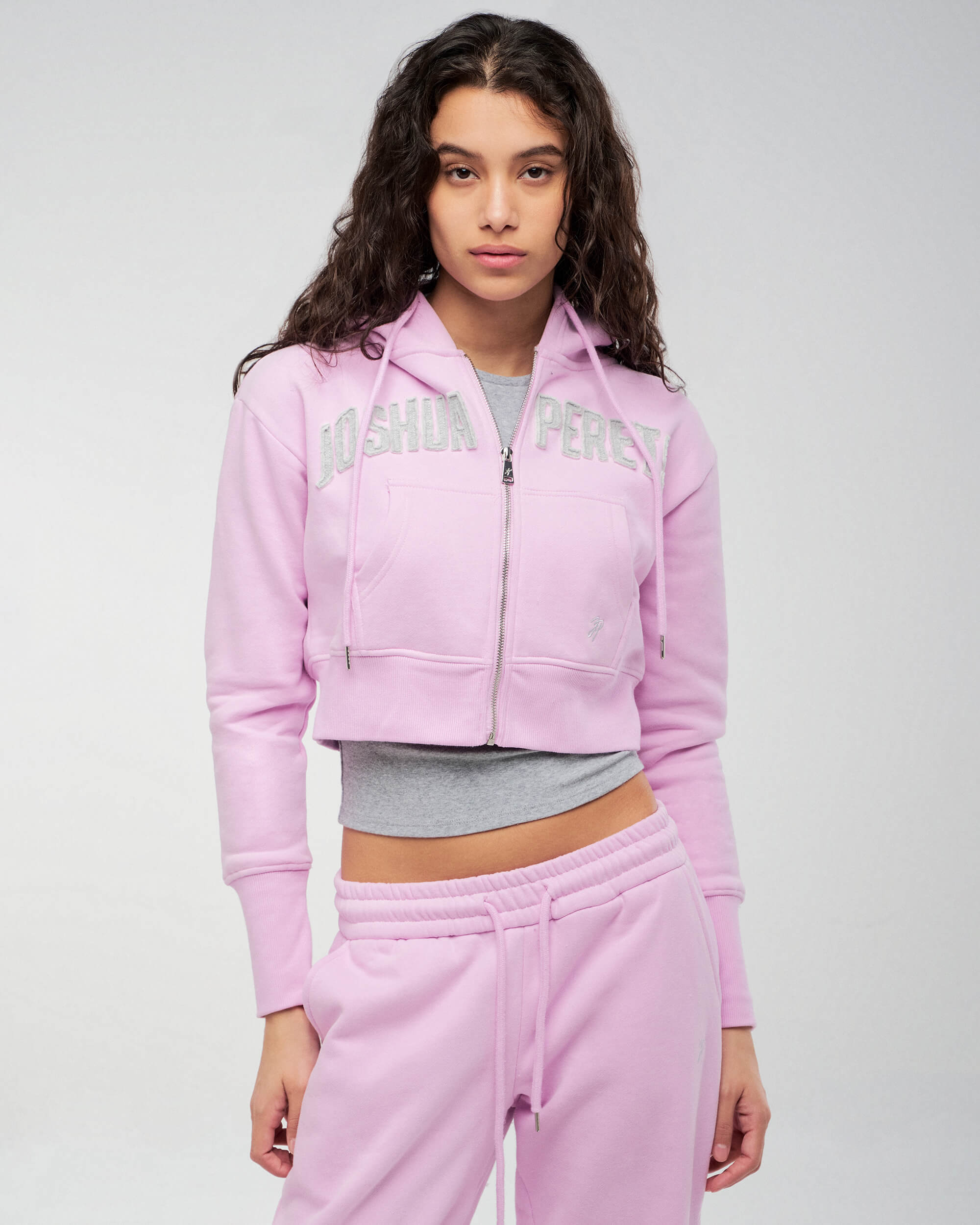 Ari - Semi-Fitted Cropped Zip-up Hoodie