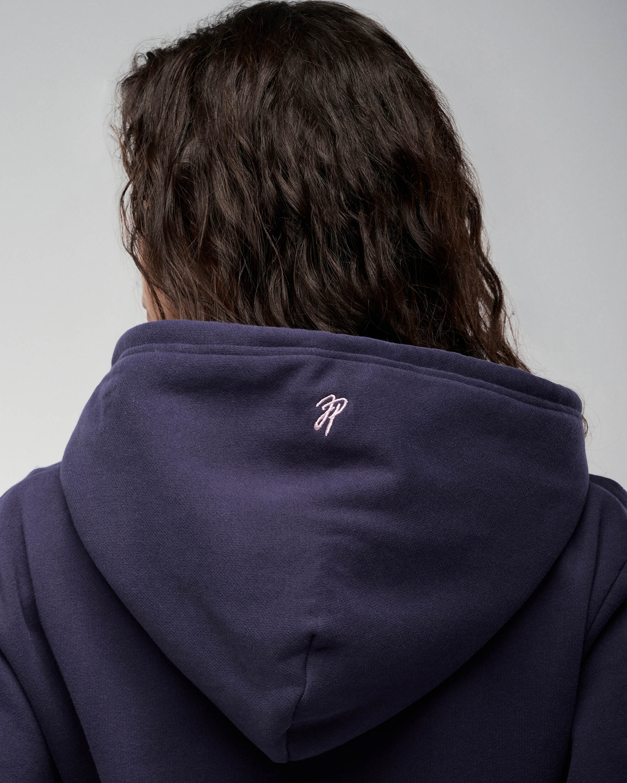 Ari - Semi-Fitted Cropped Zip-up Hoodie
