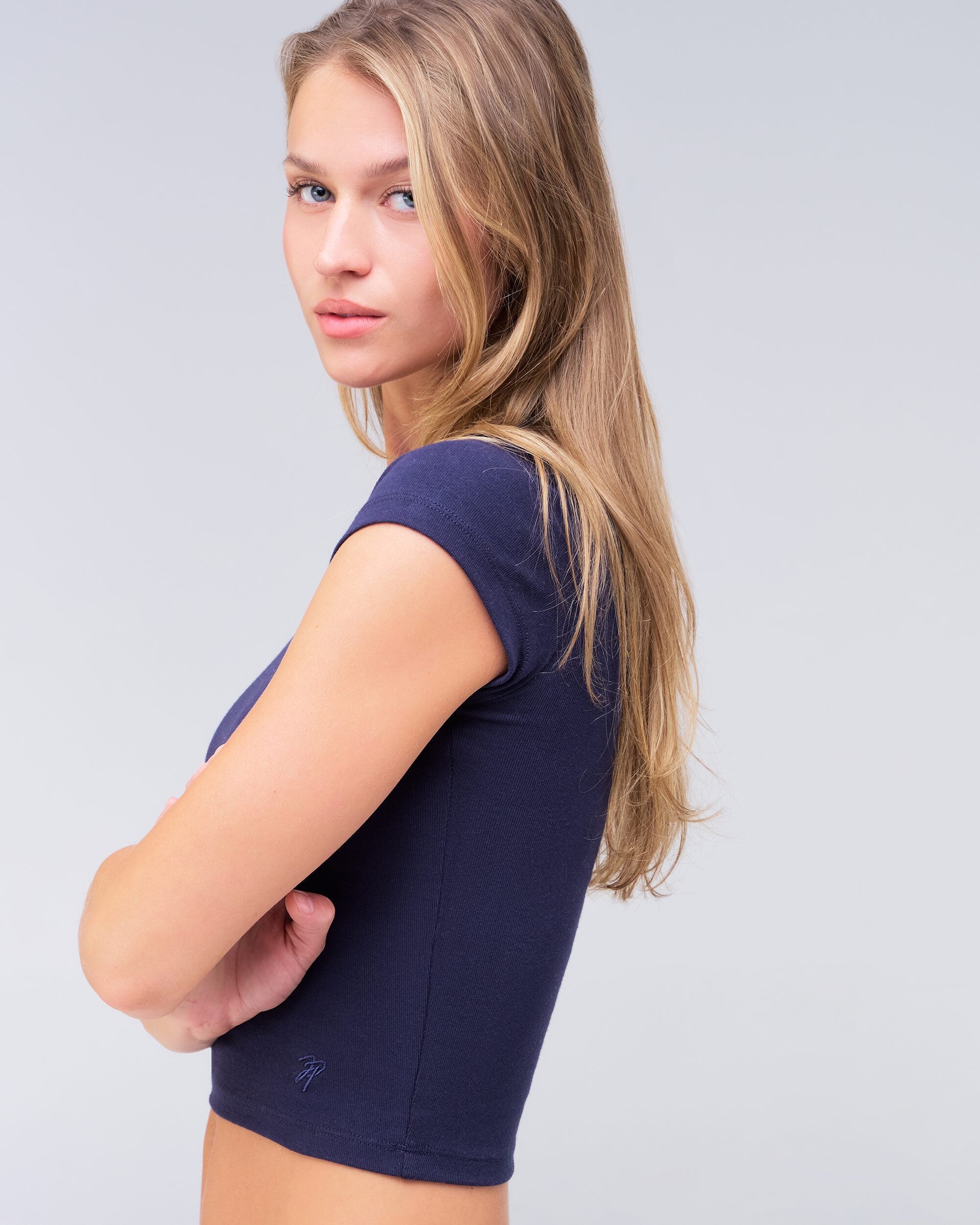 Daisy fitted crew neck tee in navy, three-quarter side view
