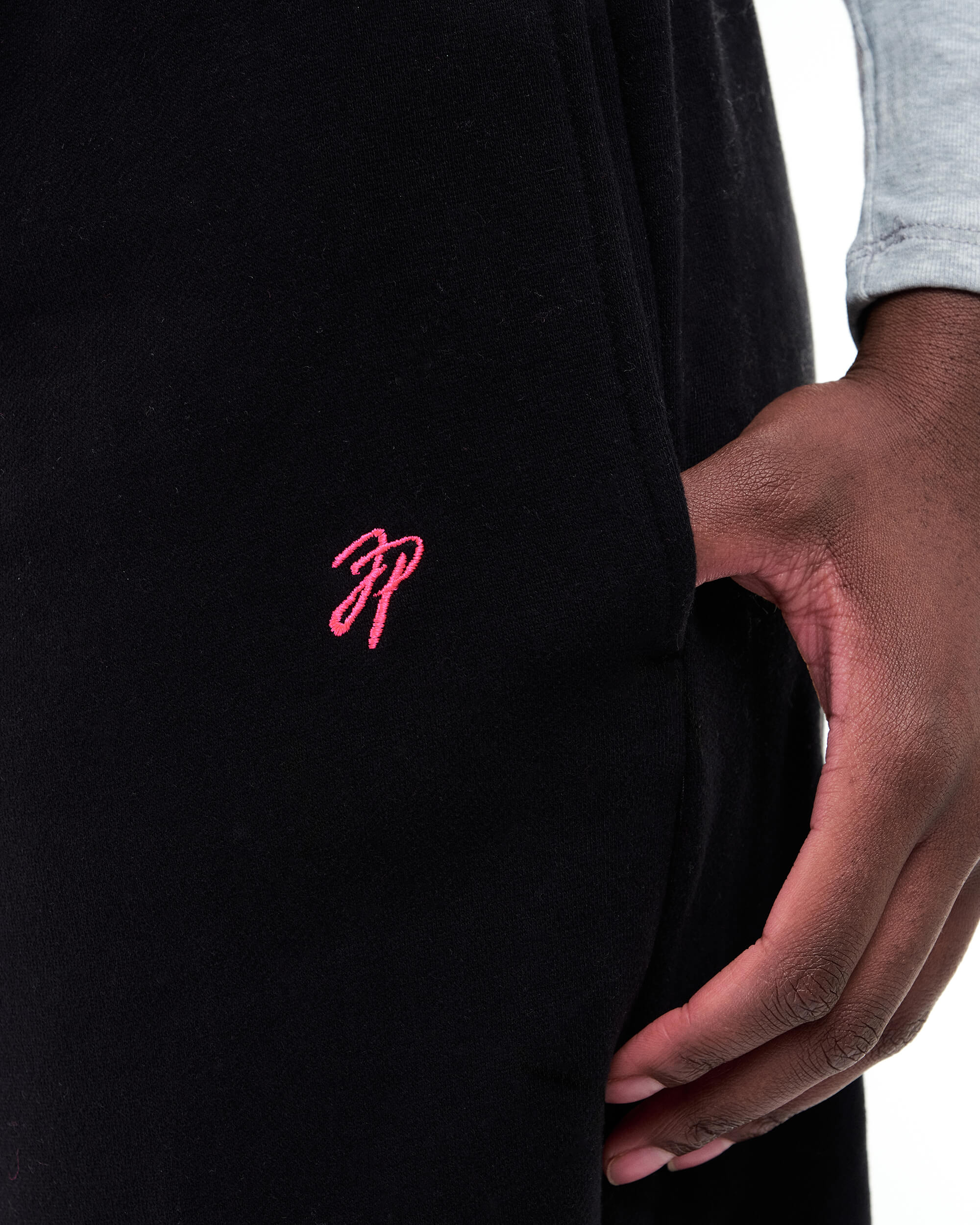 Philly - Relaxed Sweatpant with Logo