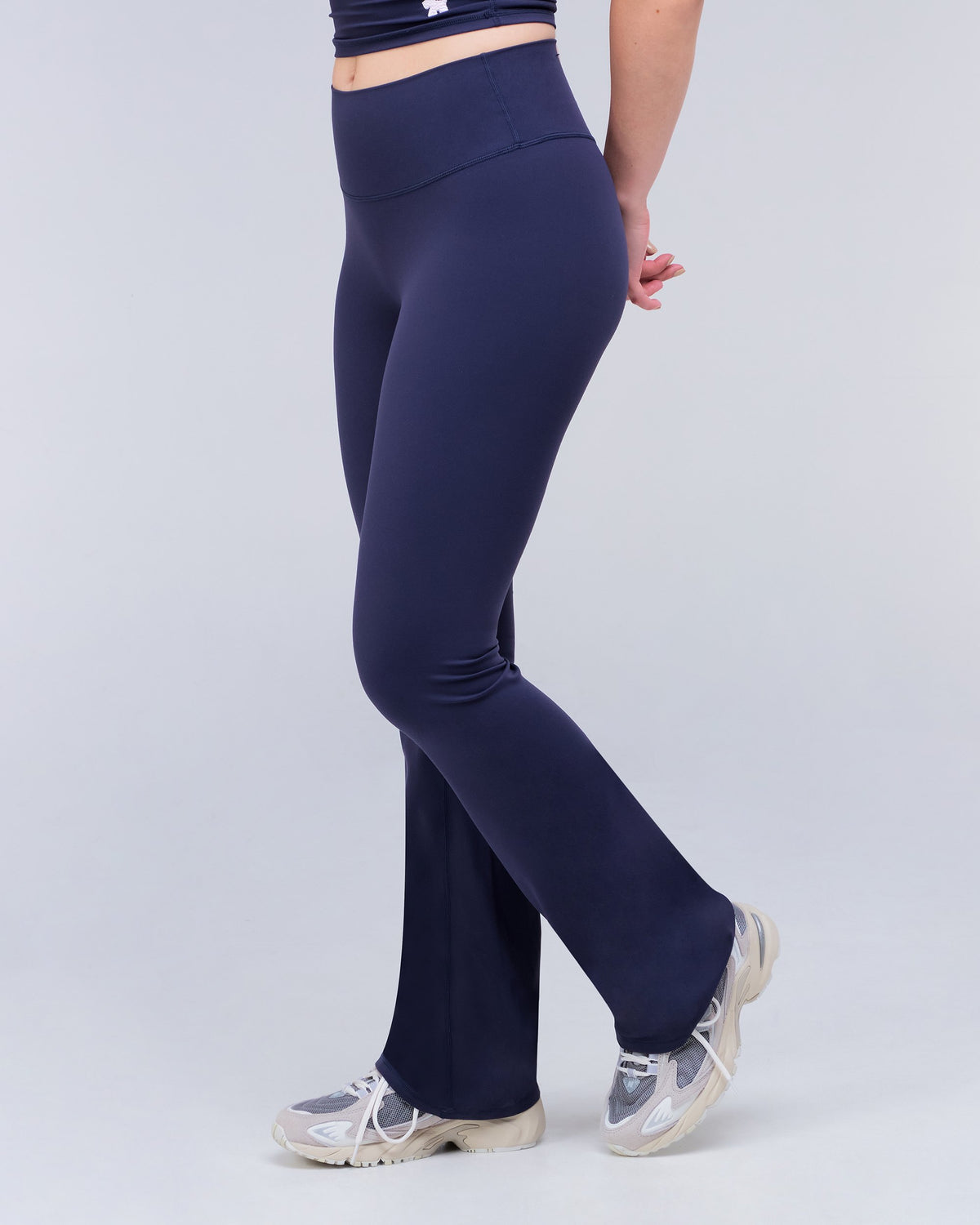 Venus - Fitted Flared Leggings