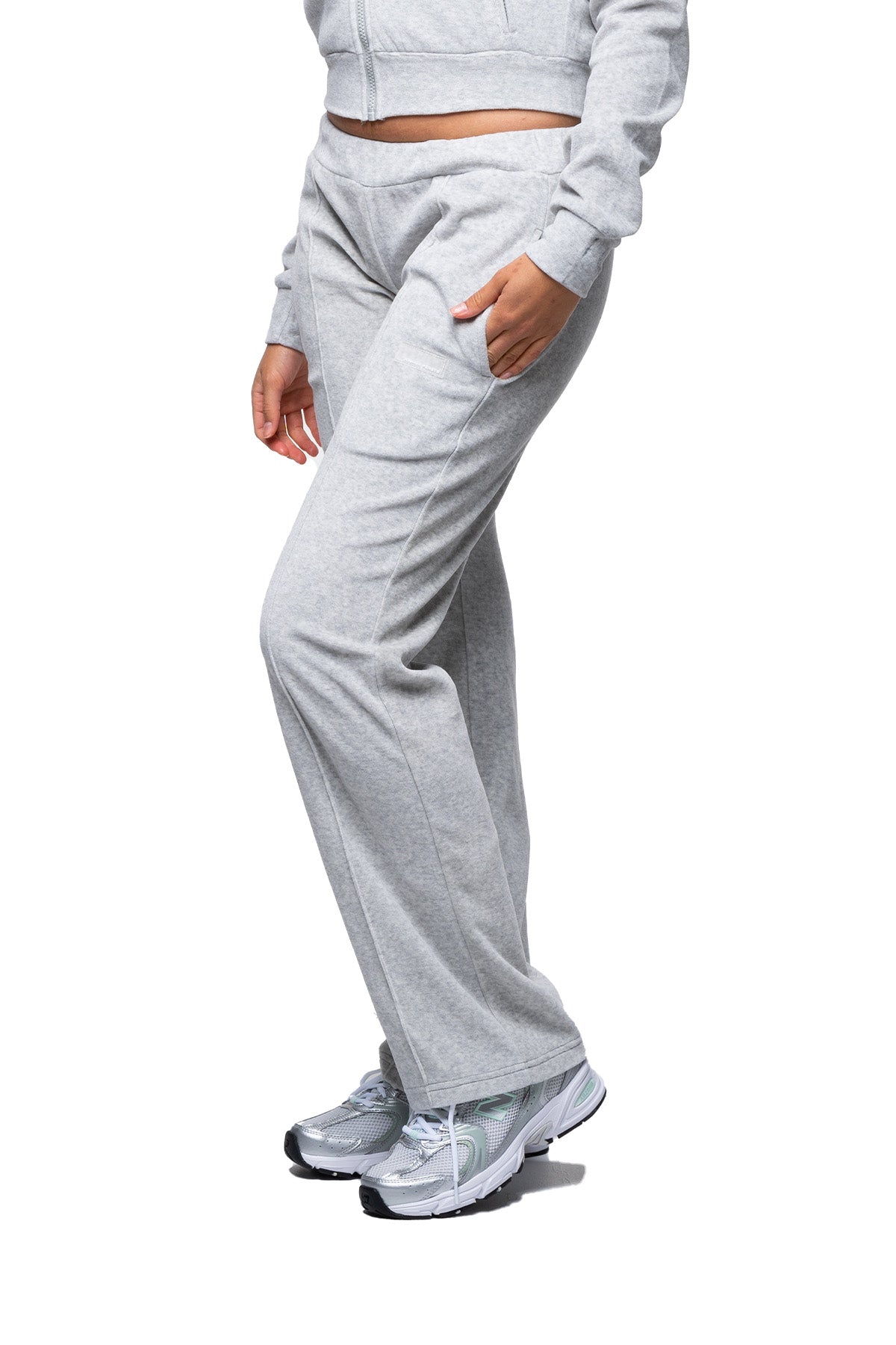 Leah - Semi-Fitted Flared Pant