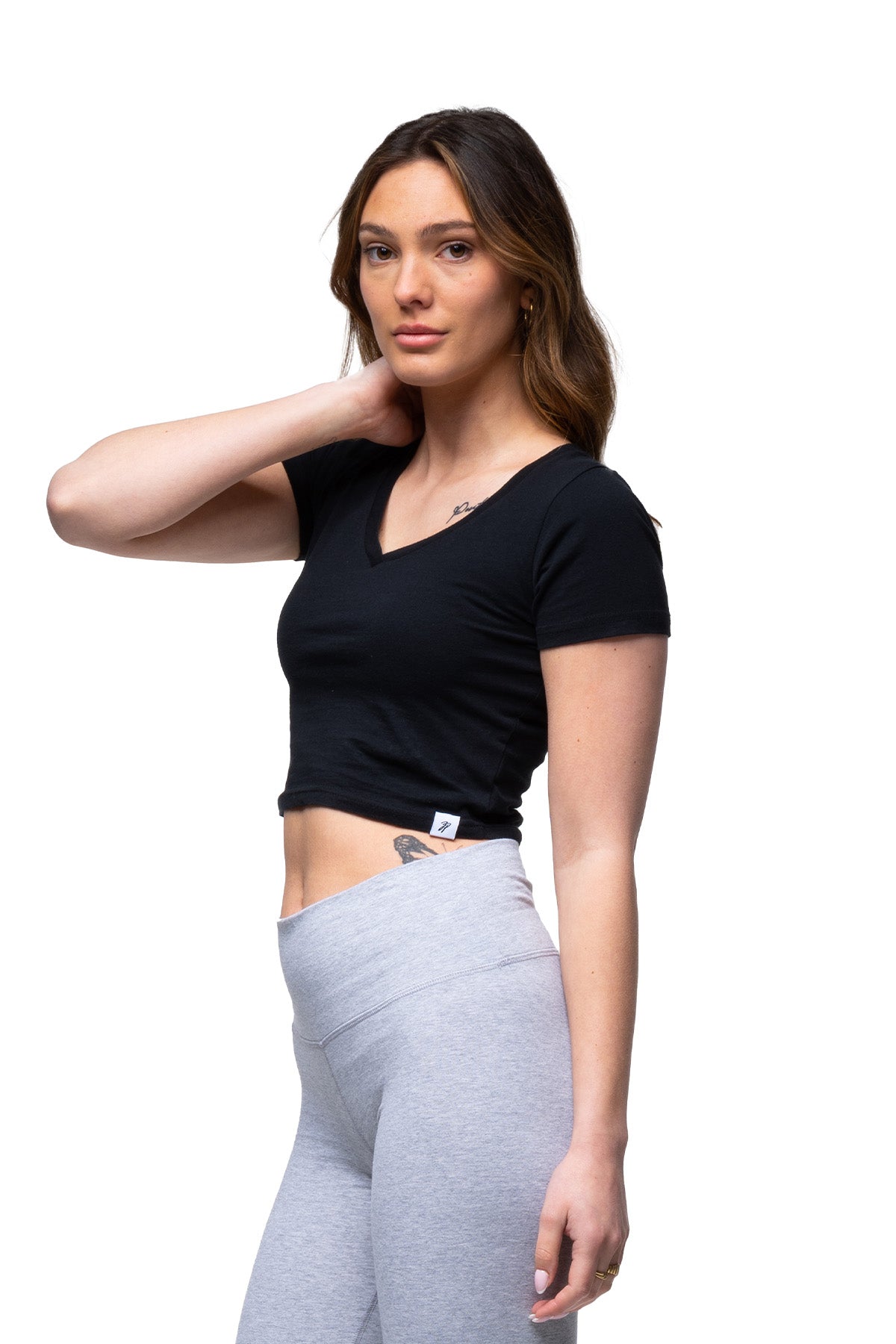 Britt - Cropped V-Neck T-Shirt