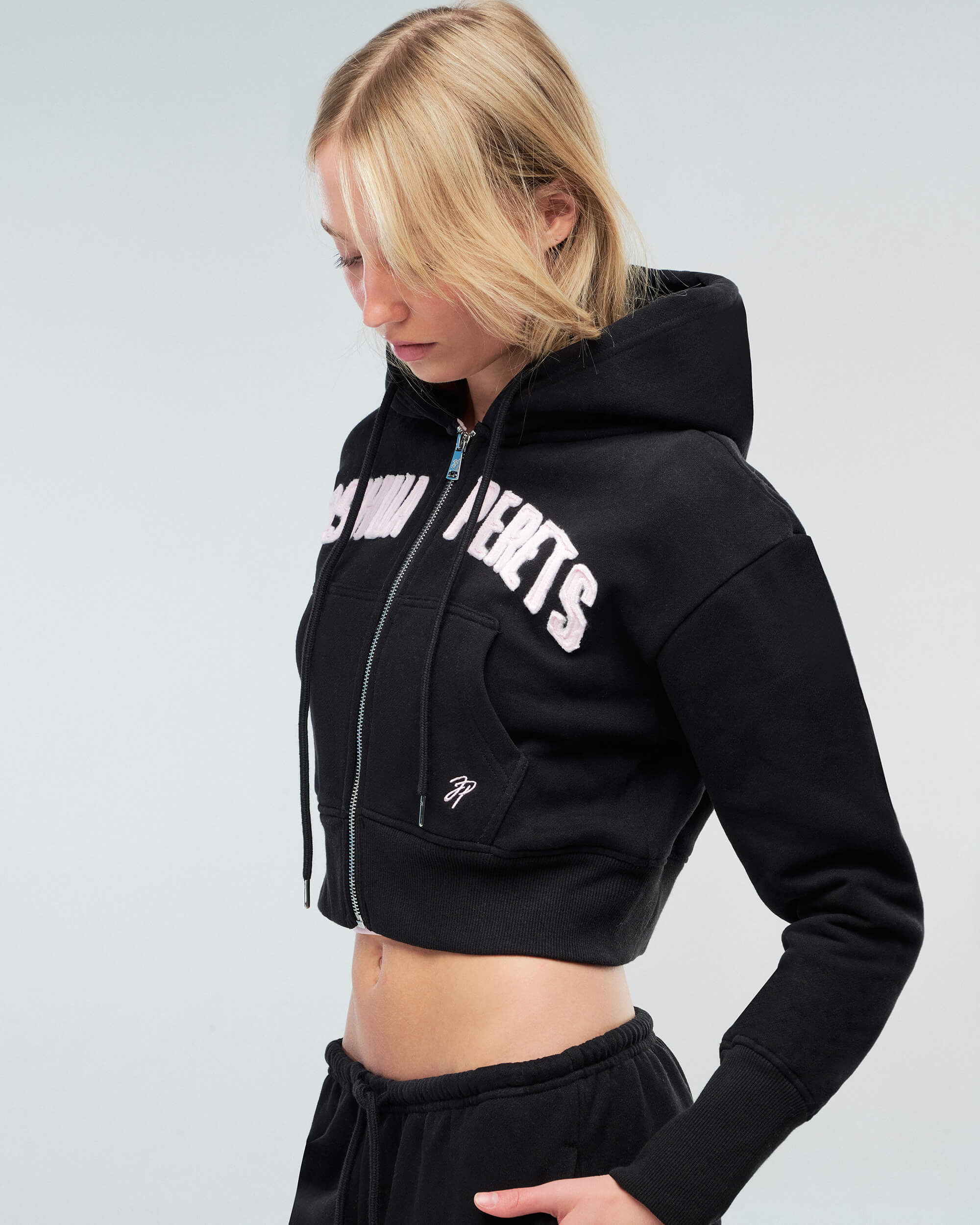 Ari - Semi-Fitted Cropped Zip-up Hoodie
