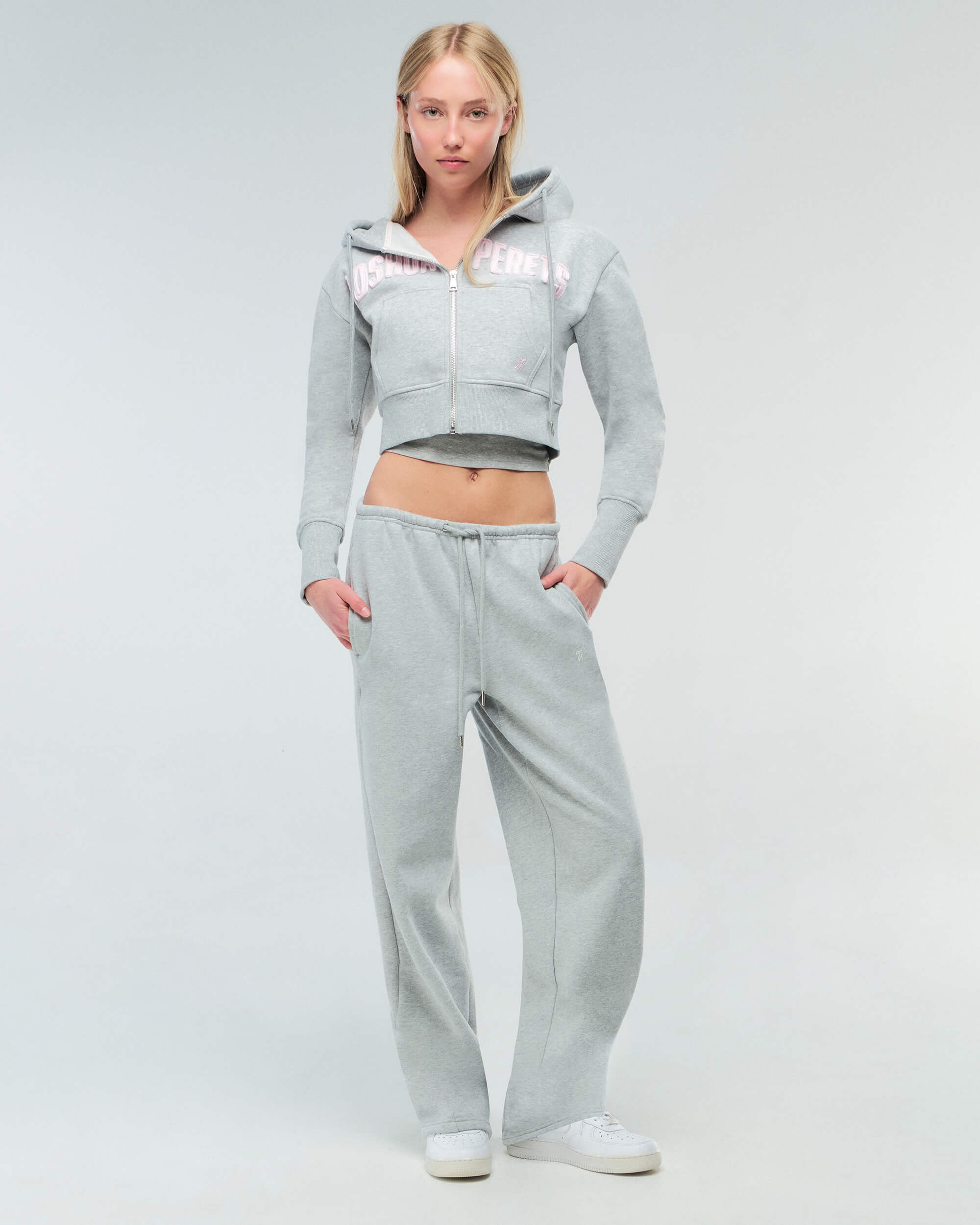 Ari - Semi-Fitted Cropped Zip-up Hoodie
