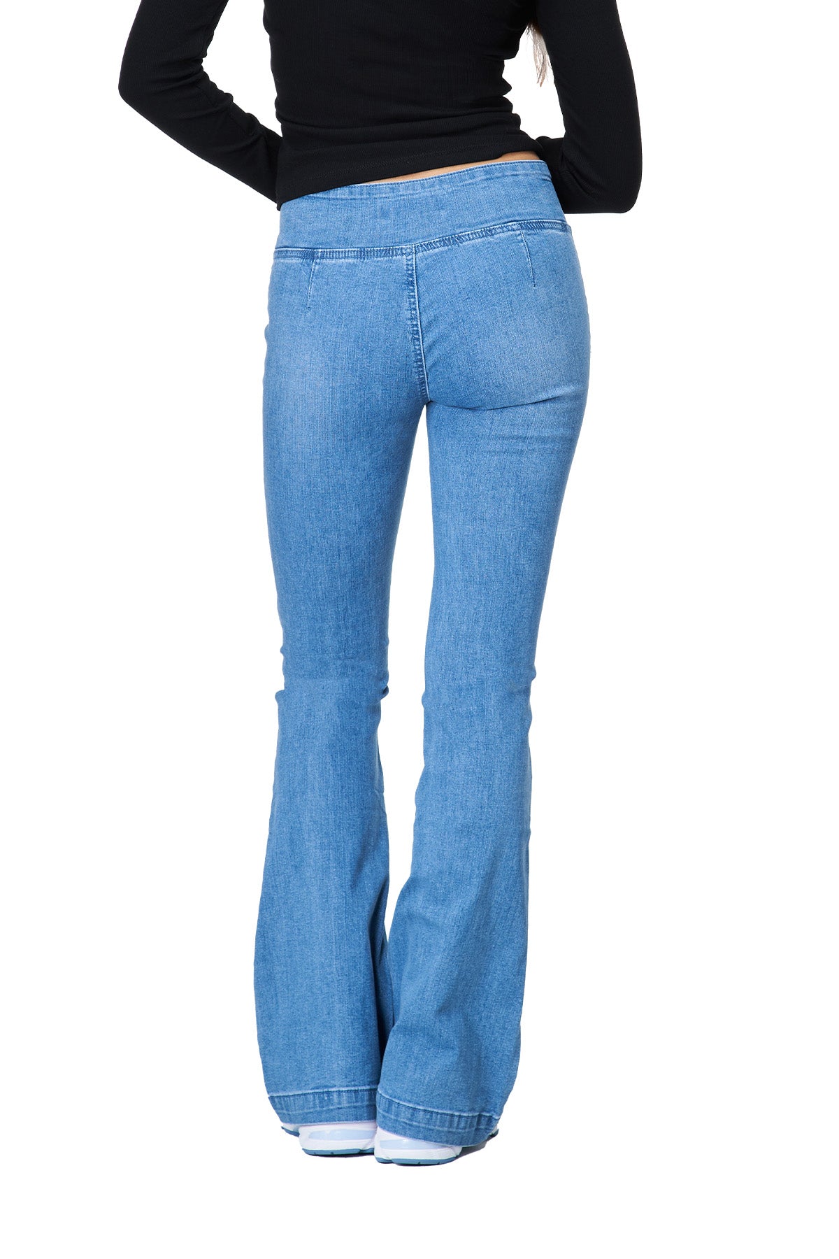Kyra - Flared Jeans with Crossover Waistband