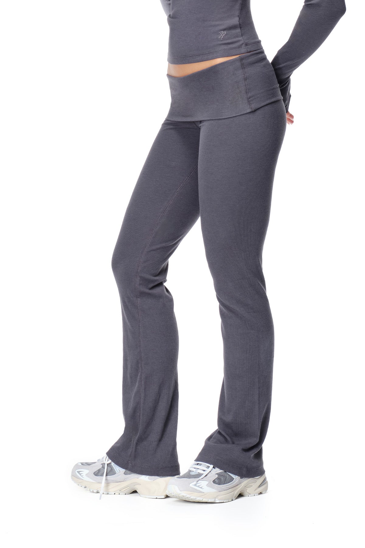 Giselle - Fitted Flared Pant - Soft-Lounge