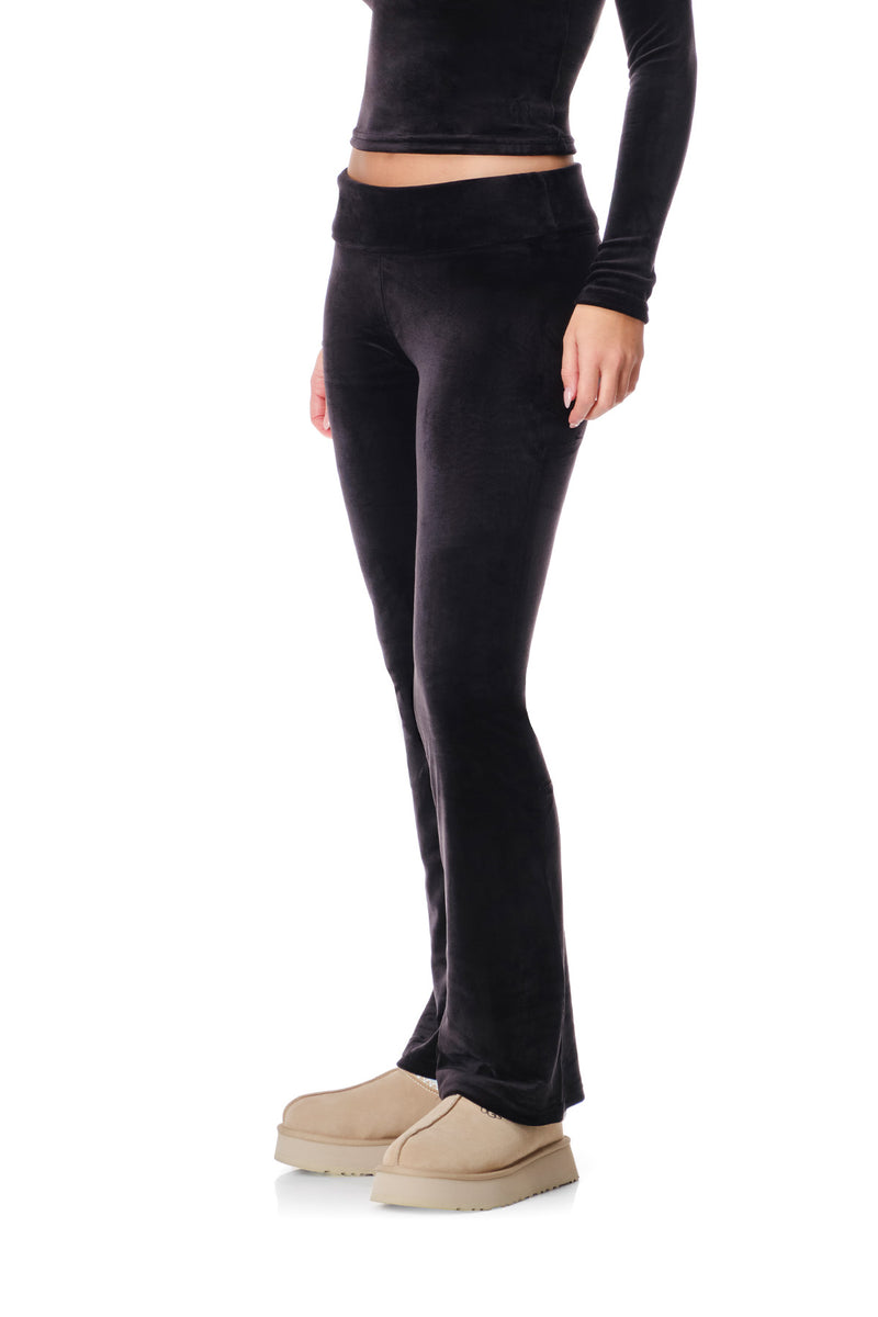 Wendy - Fitted Velour Pants