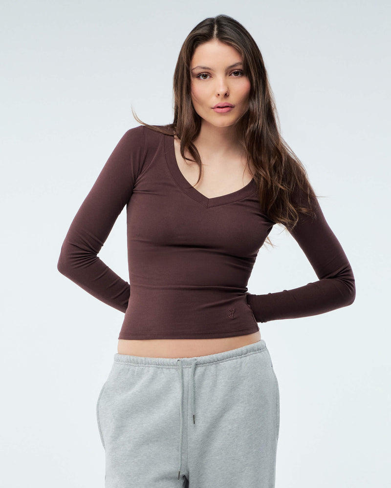 Drew - Fitted V-Neck Long Sleeve Top