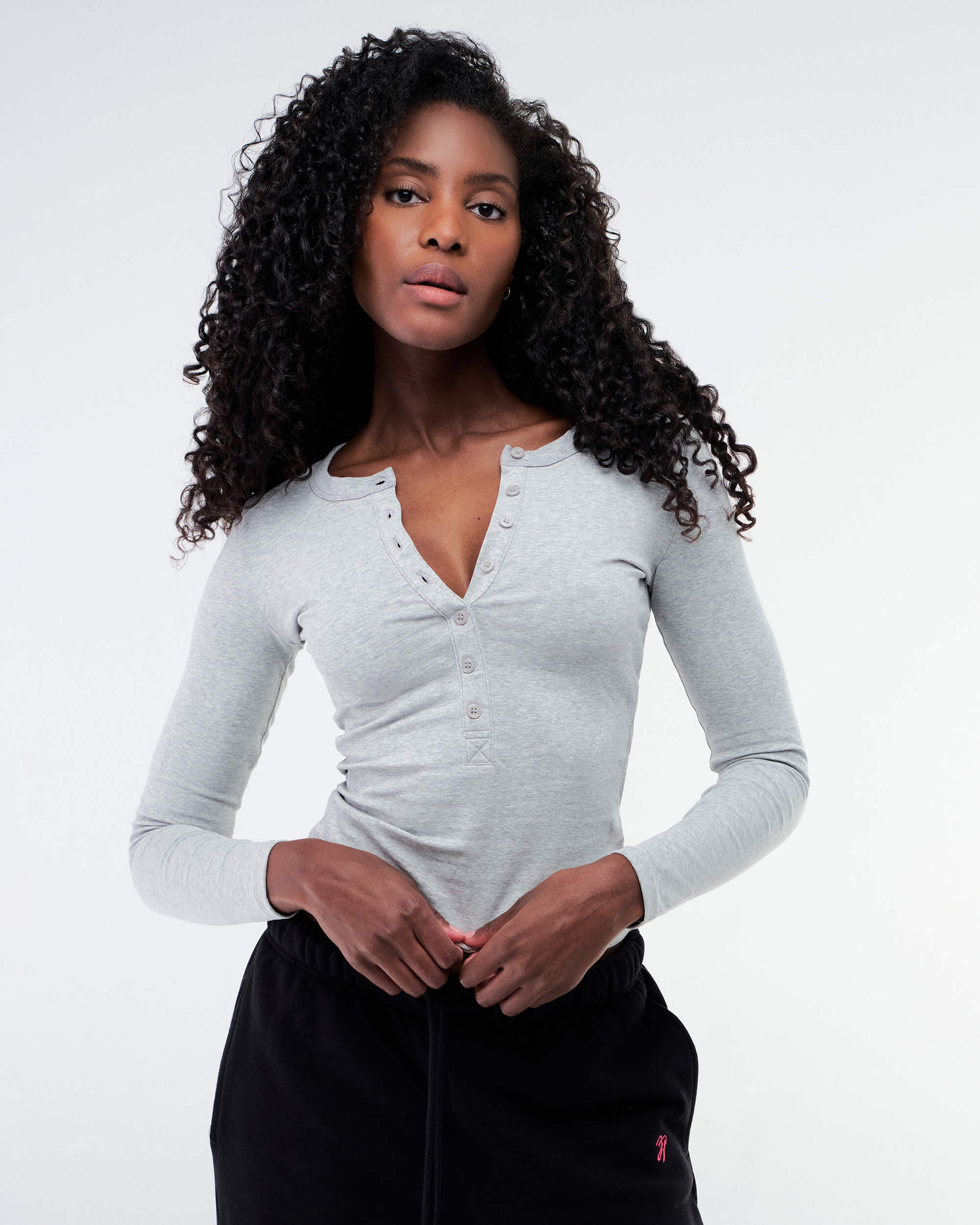 Elise - Fitted Crew Neck Button Long Sleeve Top