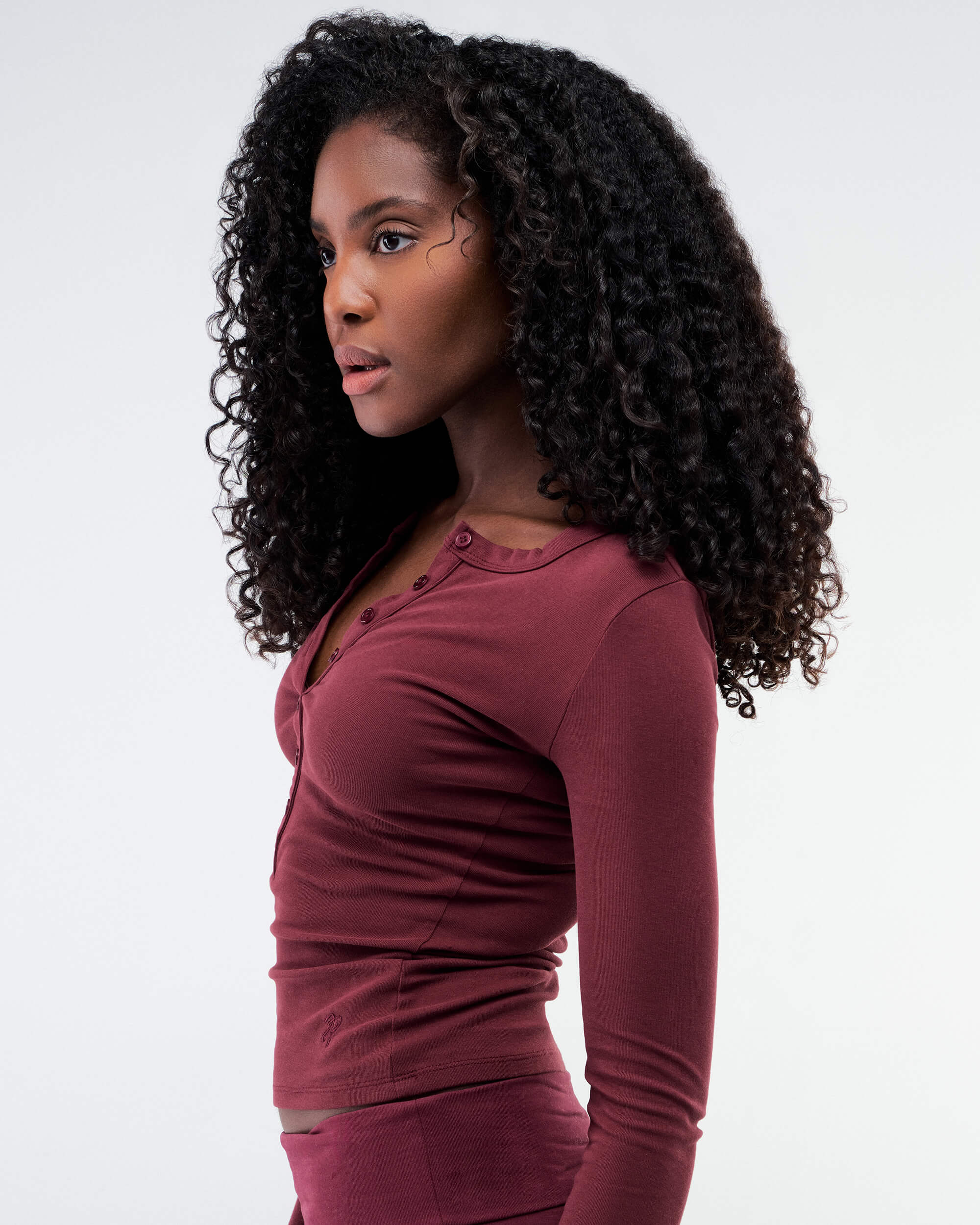 Elise - Fitted Crew Neck Button Long Sleeve Top