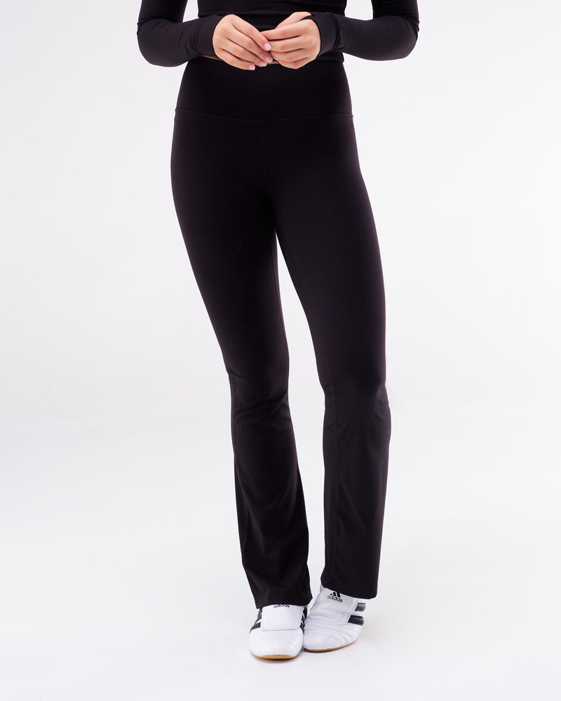 Ocean - Fitted Wide-Leg Pants with V-Back Waistband