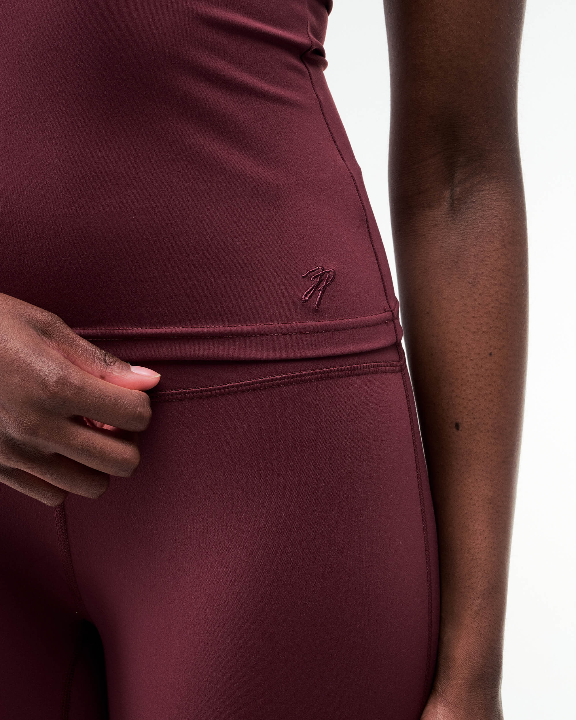 Irene - Fitted Crew Neck Tee