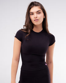 Lina - Fitted Raglan Tee