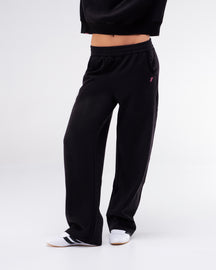 Olo - Oversized Barrel Pants