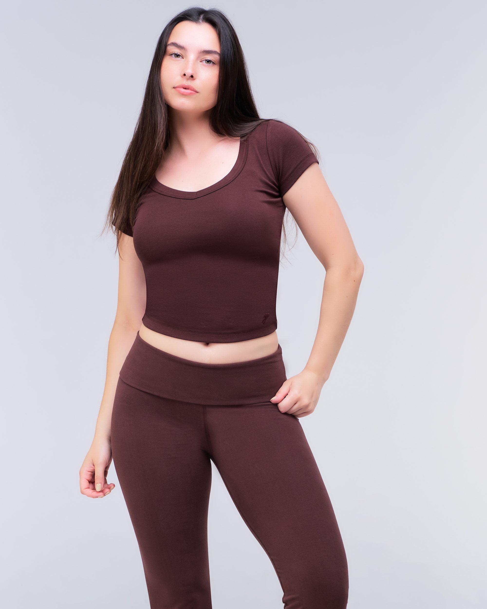 Denise - Fitted Scoop Neck Tee