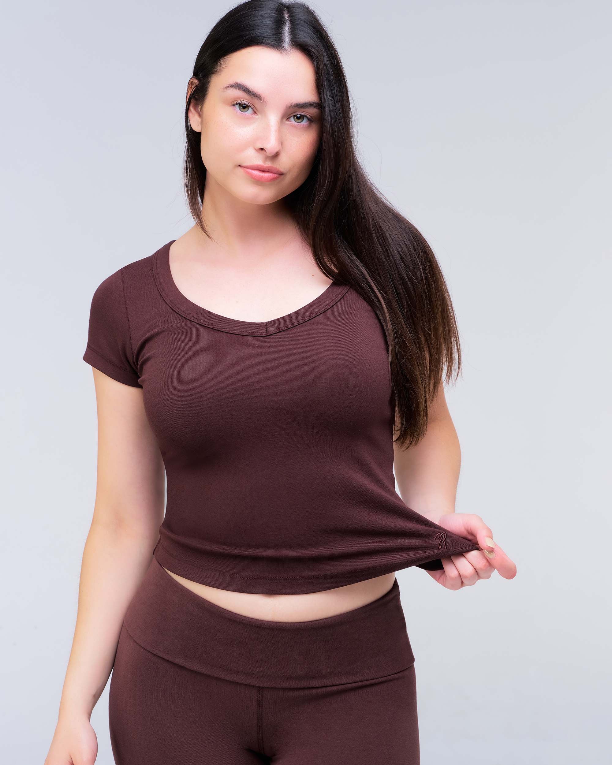 Denise - Fitted Scoop Neck Tee