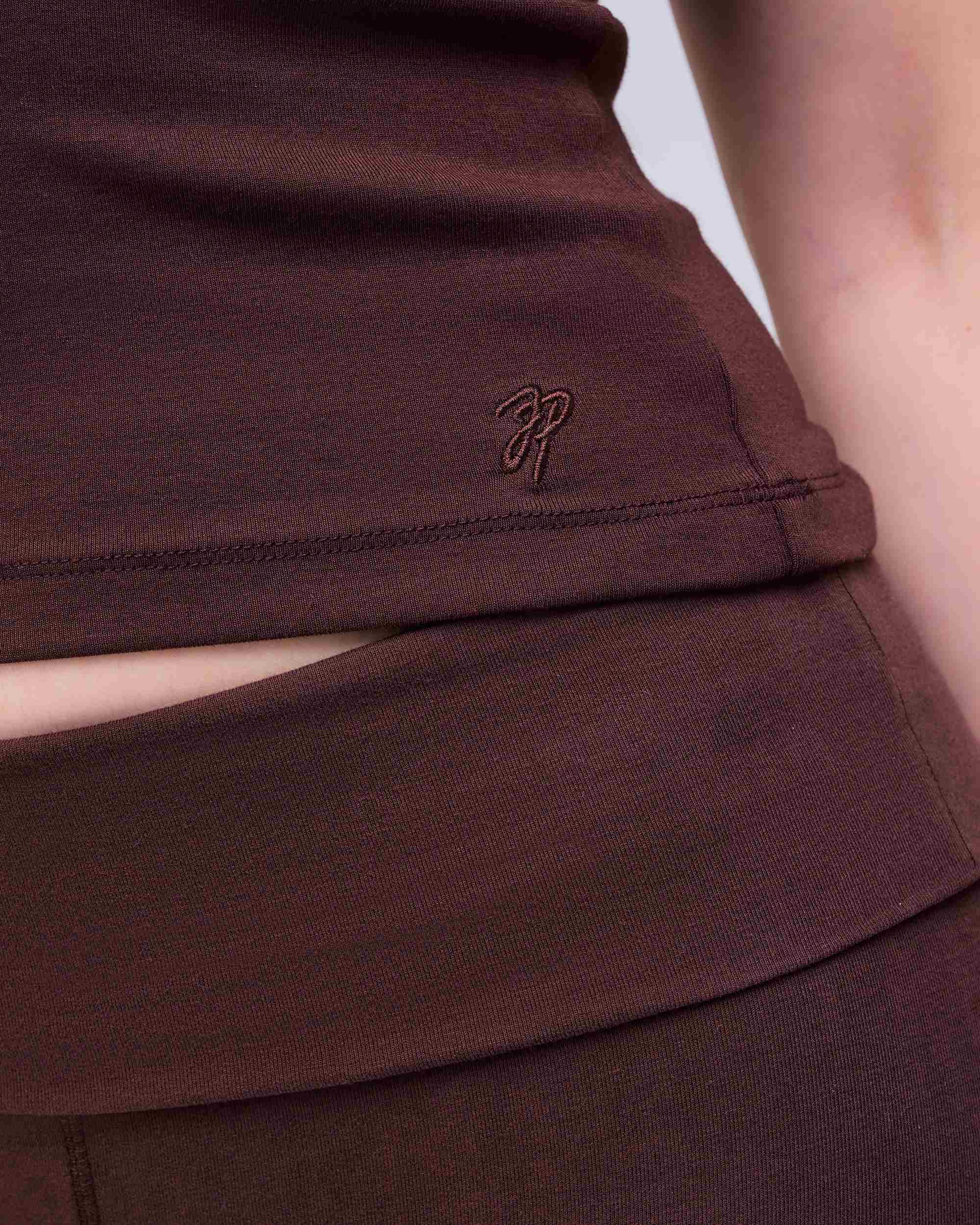 Denise - Fitted Scoop Neck Tee