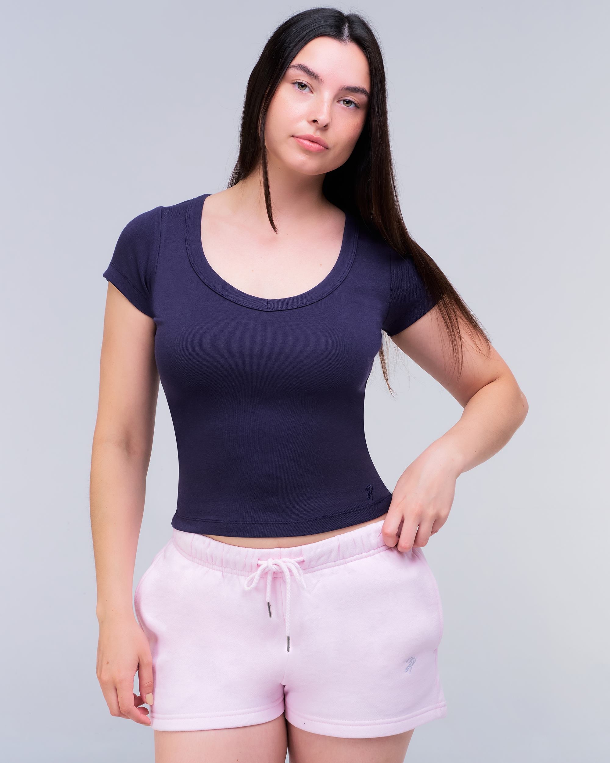 Denise - Fitted Scoop Neck Tee