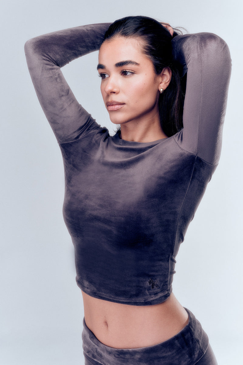 Rosa - Fitted Velour Longsleeve