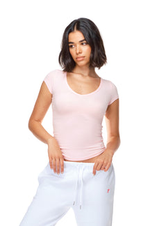 Ada - Fitted V-Neck Top