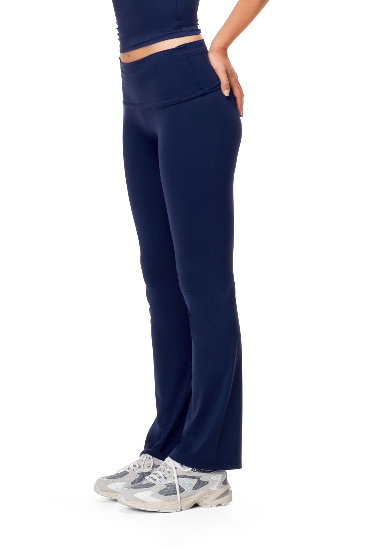 Andy - Fitted Turnover Flare Pant