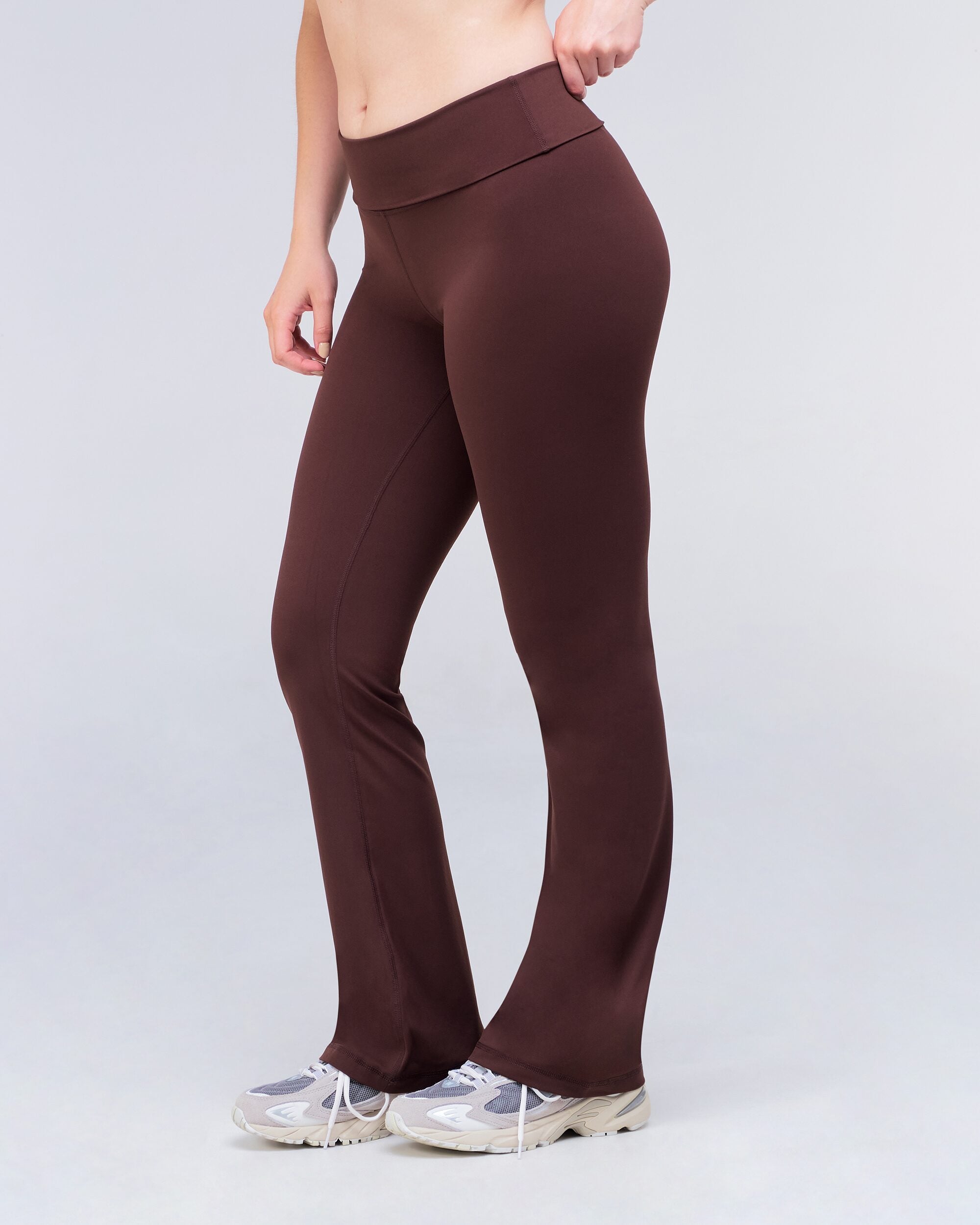 Andy Fitted Turnover Flare Pant in Auburn - side