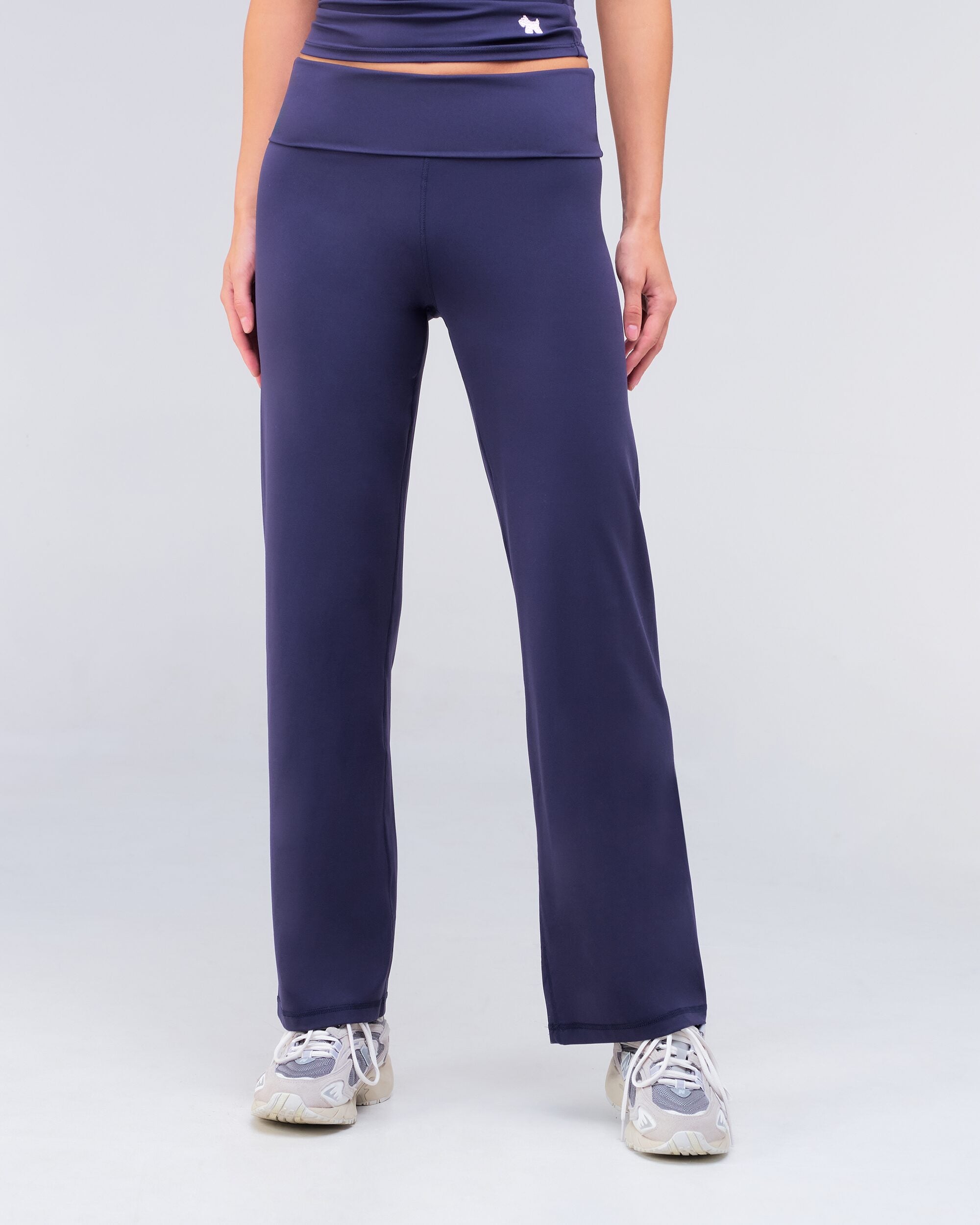 Fresh high-rise loose fit flare pants in navy, front view
