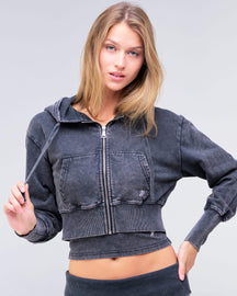 Maya semi-relaxed cropped zip-up hoodie in vintage black, three-quarter front view