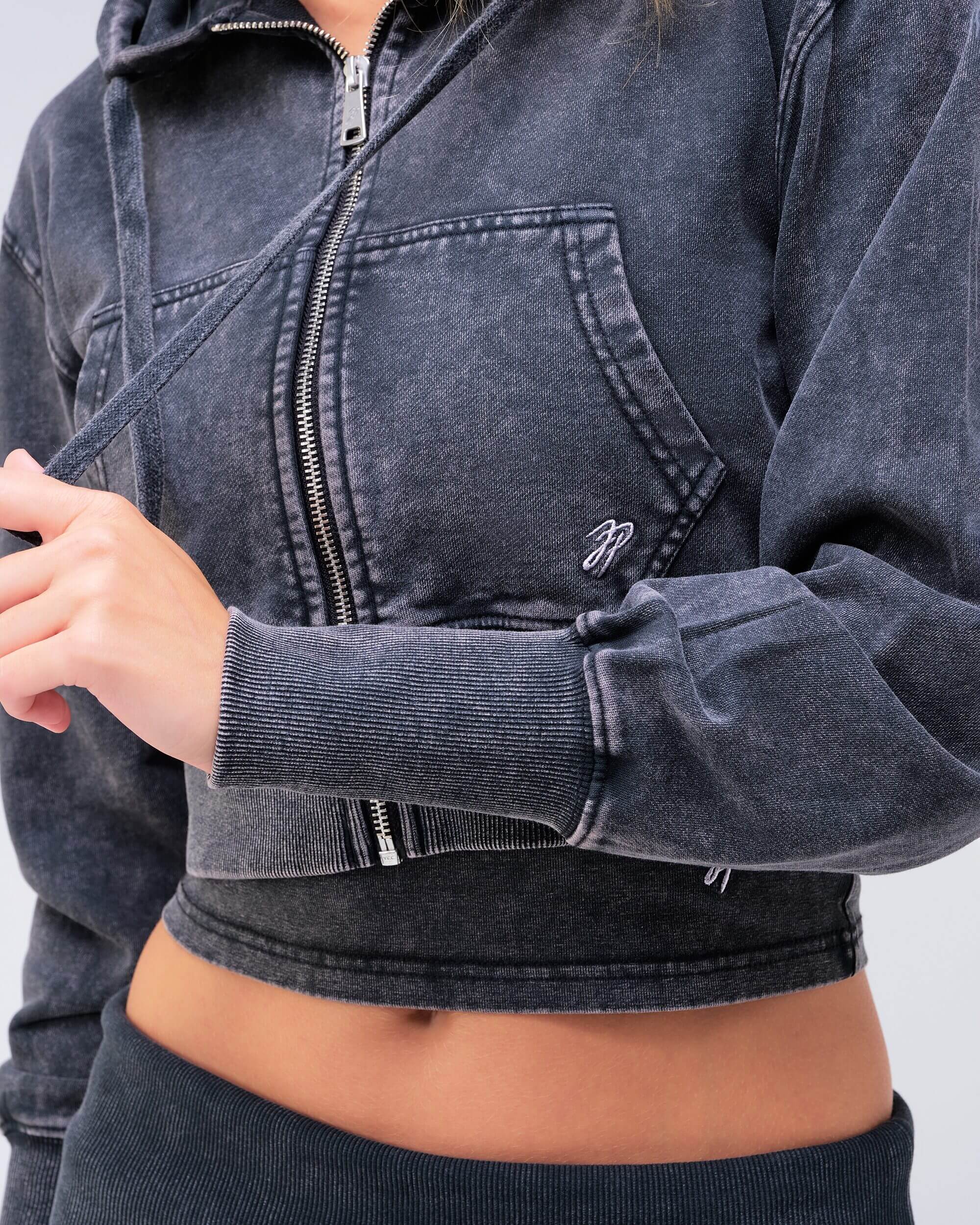 Maya semi-relaxed cropped zip-up hoodie in vintage black, close-up of zip and pocket