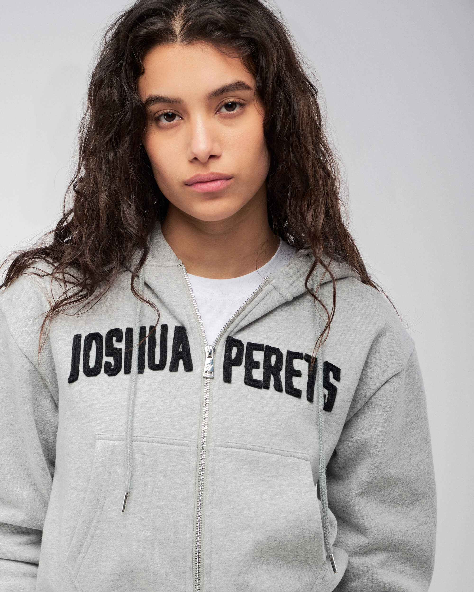 Paige – Hoodie zippé à coupe décontractée