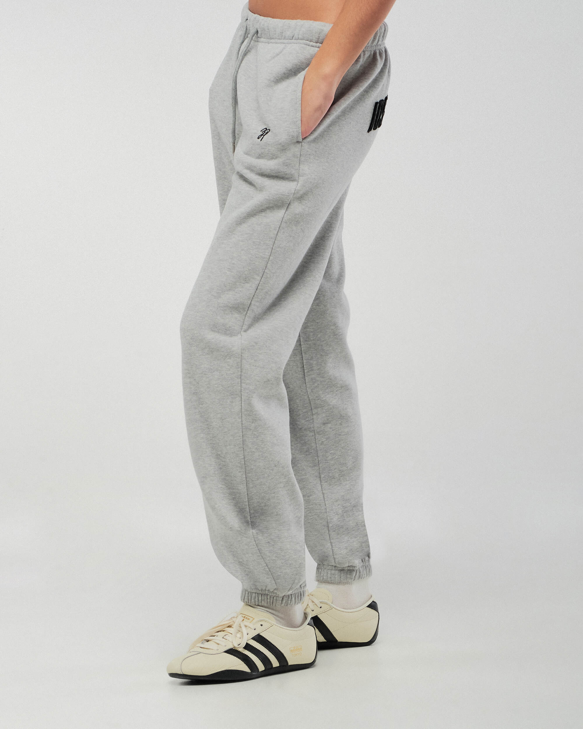 Philly - Relaxed Sweatpant with Logo