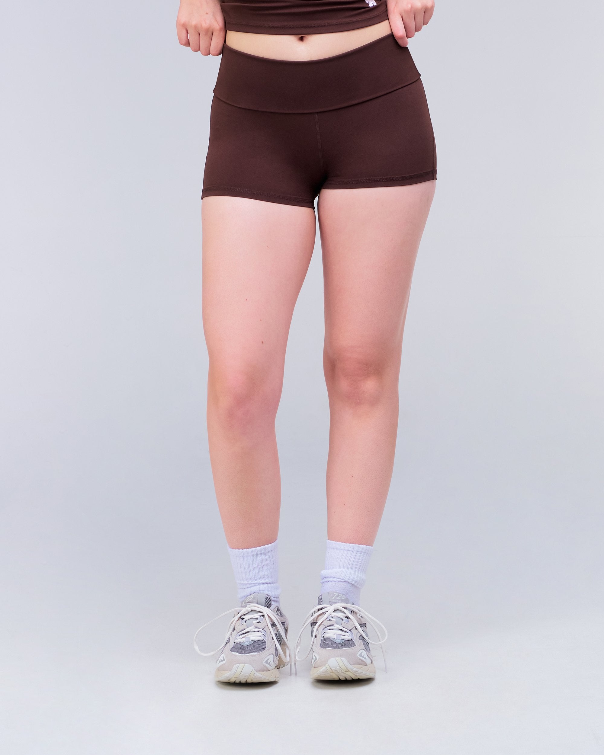 Xia – Shorts ajustés avec taille à revers